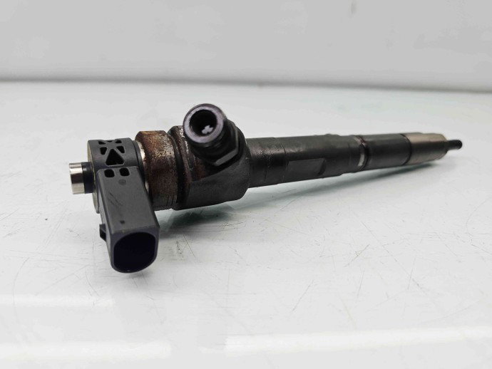 Injector  Seat Leon (1P1) FR [Fabr 2005-2011] 03L130277J 2.0 TDI CFFB 103KW / 140CP