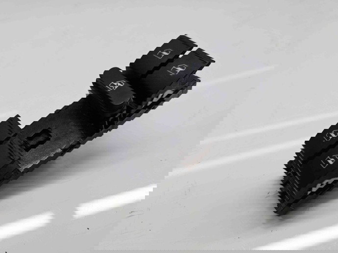  Butoane comanda geamuri sofer  Volkswagen Polo (6R) [Fabr 2009-2016] 1K4959857B