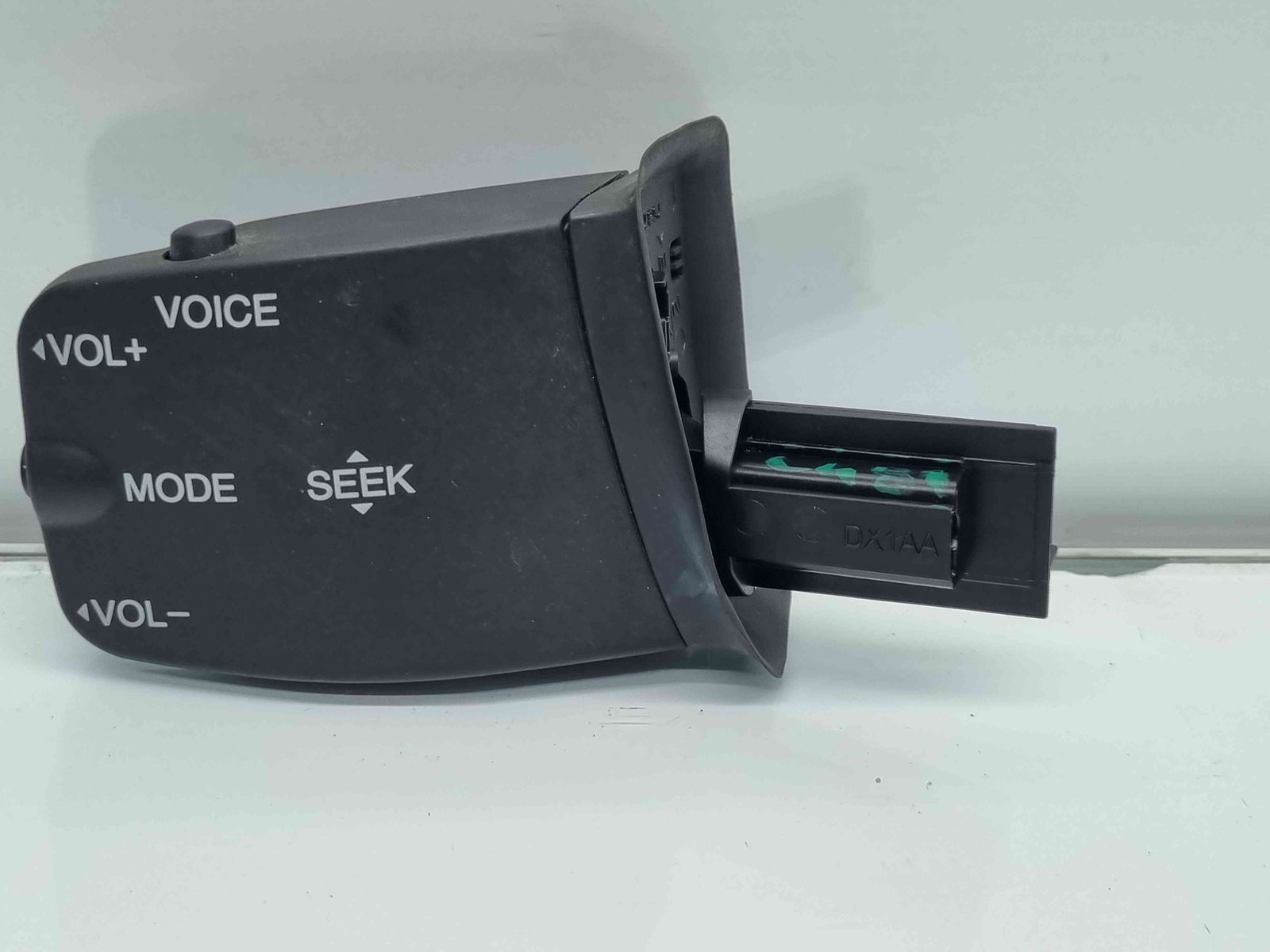 Comenzi volan Ford Kuga I [Fabr 2008-2012] 3M5T-14K147BE1 - imagine 1