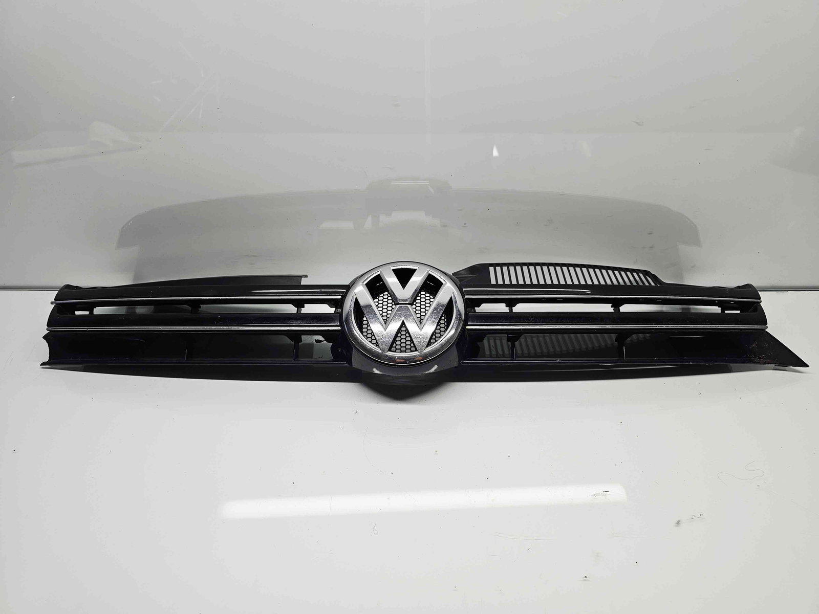 Grila bara fata Volkswagen Golf 6 (5K1) [Fabr 2009-2013] 5K0853653 - imagine 1