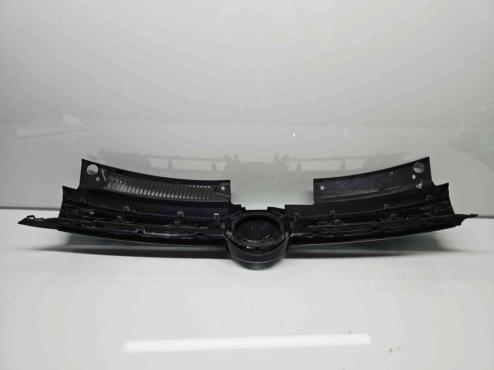 Grila bara fata Volkswagen Golf 6 (5K1) [Fabr 2009-2013] 5K0853653 - imagine 3