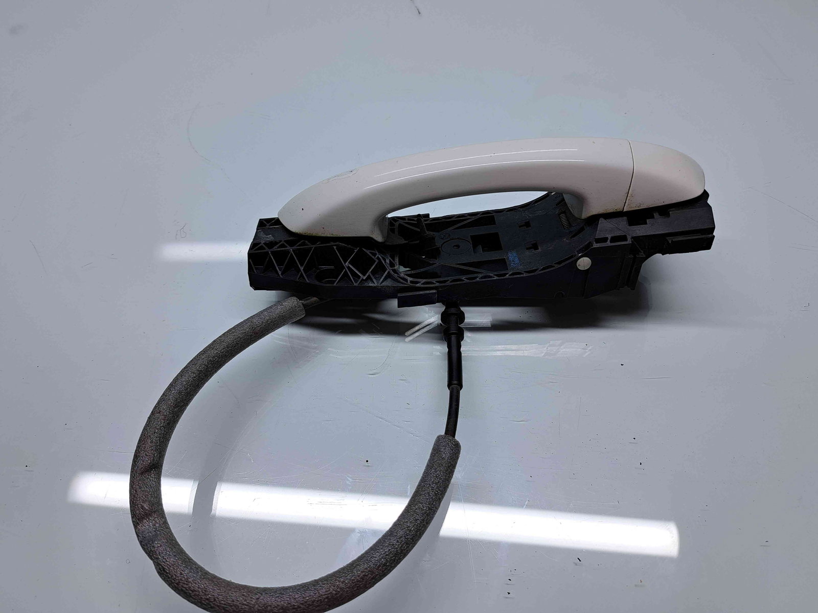 Maner usa stanga spate Volkswagen Golf 6 (5K1) [Fabr 2009-2013] LB9A - imagine 2