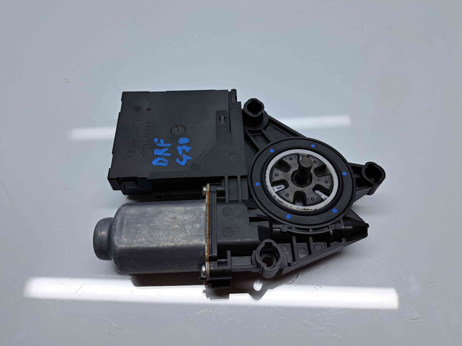 Motoras geam dreapta fata Volkswagen Golf 6 (5K1) [Fabr 2009-2013] 5K0959793 / 5K0959701B - imagine 4