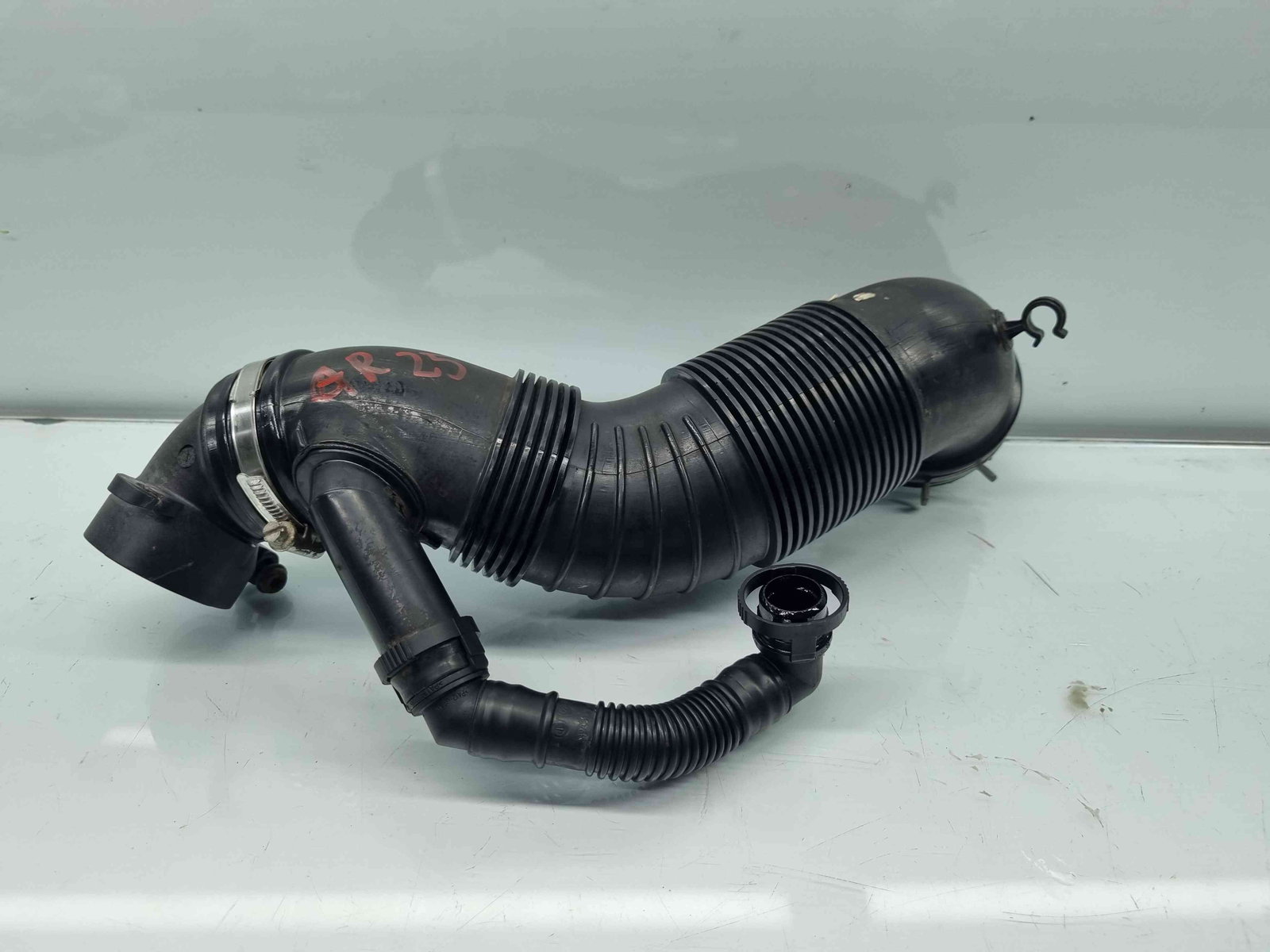 Tub admisie aer Volkswagen Tiguan (5N) [Fabr 2007-2016] 5N0129856 2.0 TDI CBAB 103KW / 140CP - imagine 1