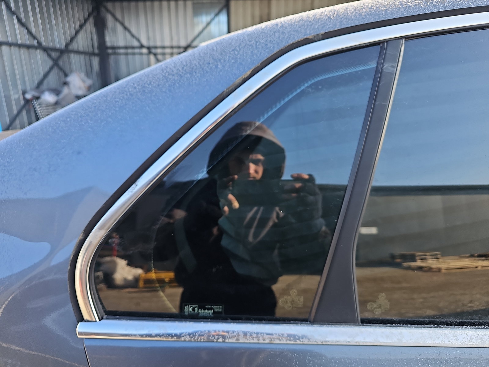 Geam fix usa dreapta spate Volkswagen Jetta 3 (1K2) [Fabr 2005-2010] OEM - imagine 1