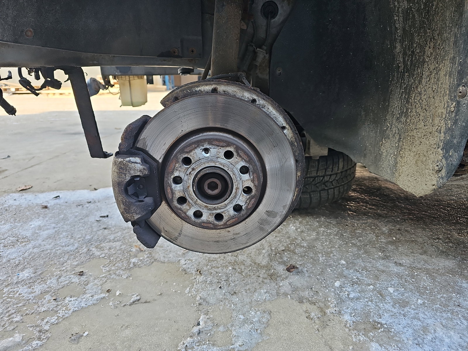 Fuzeta fata stanga Volkswagen Jetta 3 (1K2) [Fabr 2005-2010] 1.9 TDI BXE 77KW / 105CP - imagine 1