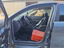 Cheder usa stanga fata Volkswagen Jetta 3  (1K2) [Fabr 2005-2010] OEM