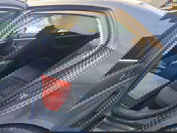 Cheder usa stanga spate Volkswagen Jetta 3  (1K2) [Fabr 2005-2010] OEM