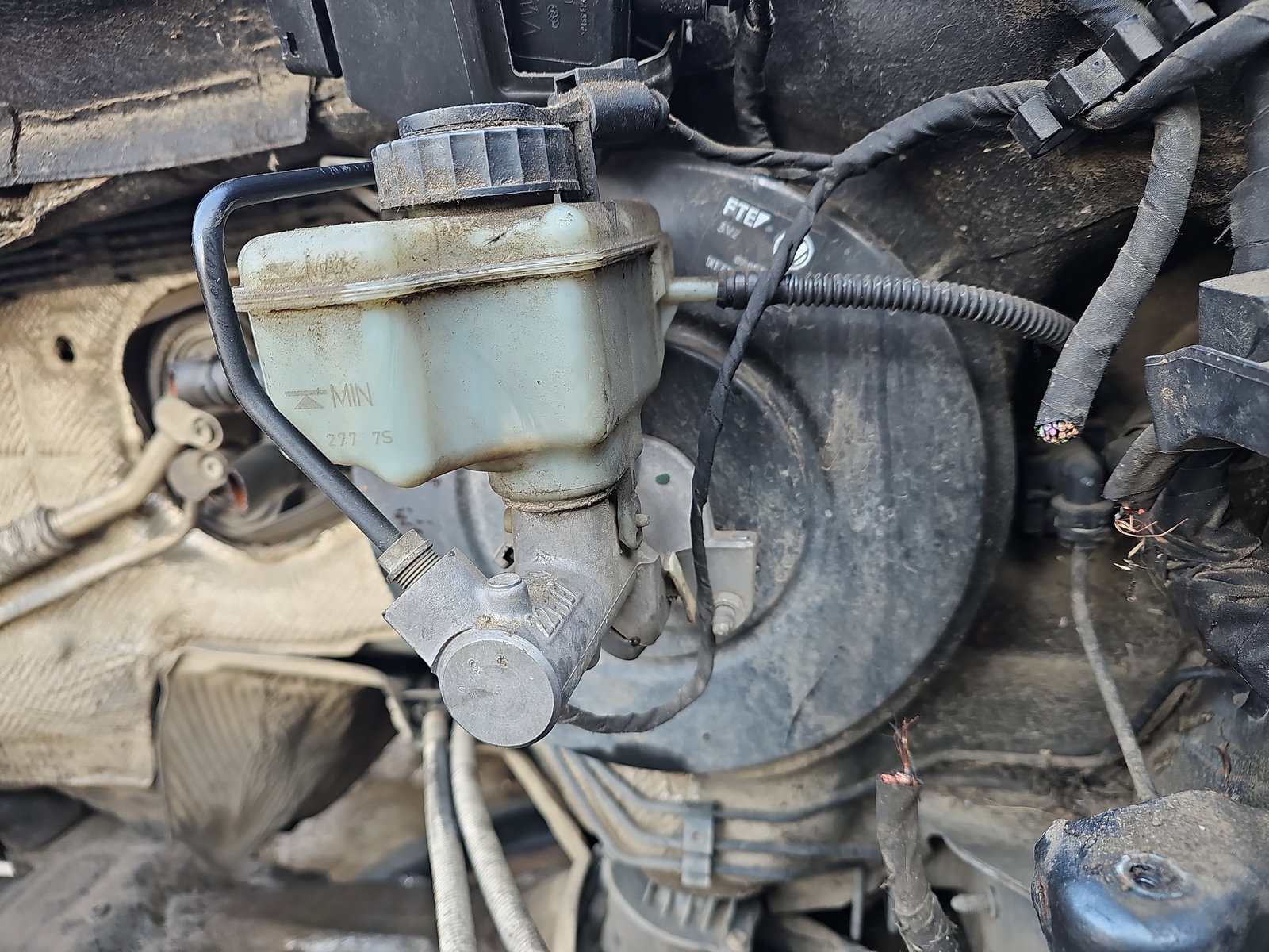 Tulumba frana Volkswagen Jetta 3 (1K2) [Fabr 2005-2010] 1K1614105AR 1.9 TDI BXE 77KW / 105CP - imagine 2