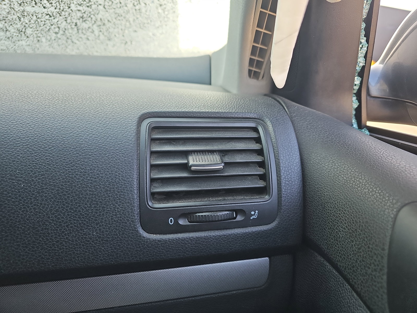 Grila aerisire dreapta Volkswagen Jetta 3 (1K2) [Fabr 2005-2010] OEM