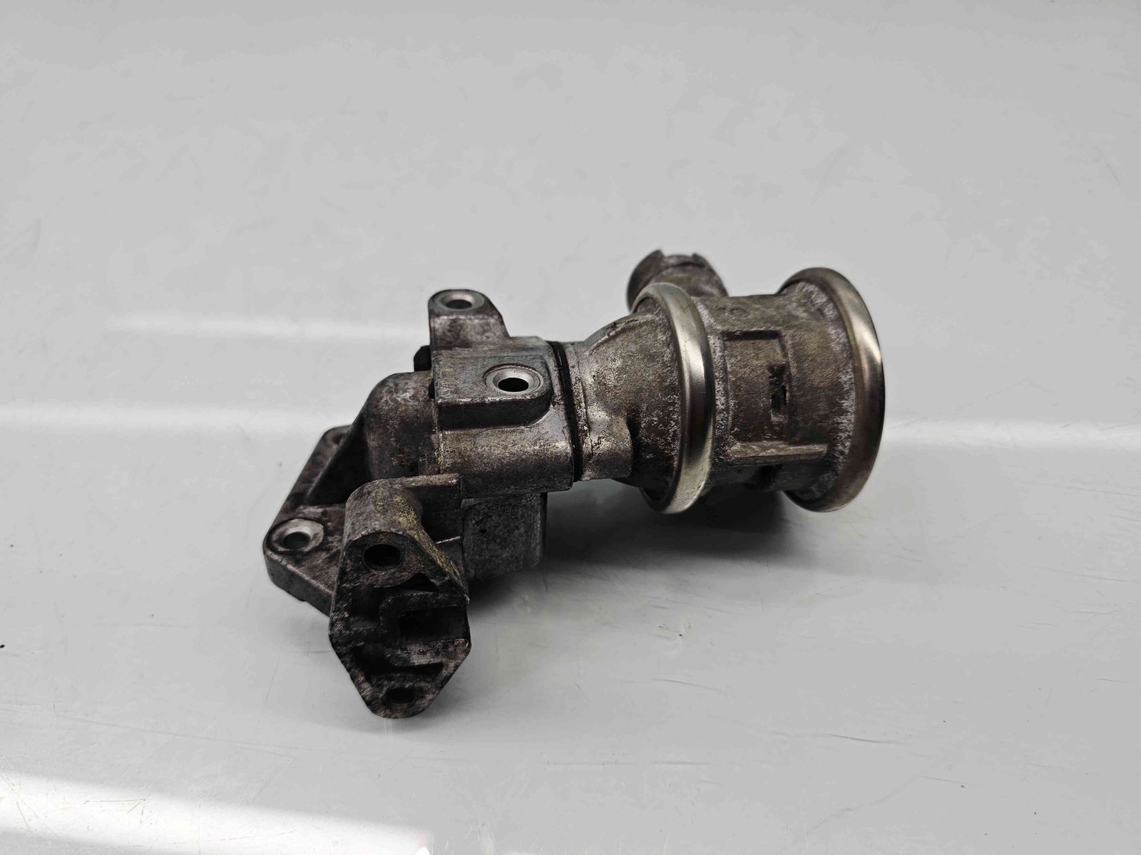 Supapa EGR Volkswagen Golf 5 (1K1) [Fabr 2004-2008] 06A131166E 1.6 Benz BSE 75KW / 102CP - imagine 5