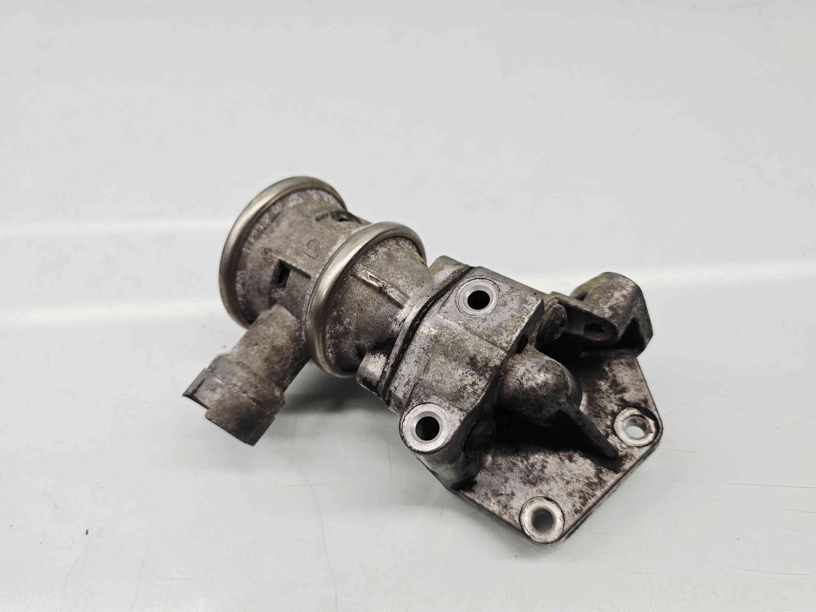 Supapa EGR Volkswagen Touran (1T1, 1T2) [Fabr 2003-2010] 06A131166E 1.6 Benz BSE 75KW / 102CP - imagine 1