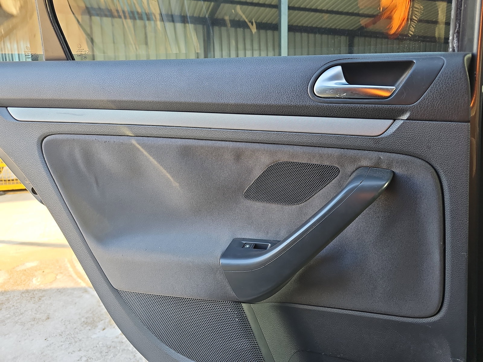 Tapiterie usa stanga spate Volkswagen Jetta 3 (1K2) [Fabr 2005-2010] OEM - imagine 3