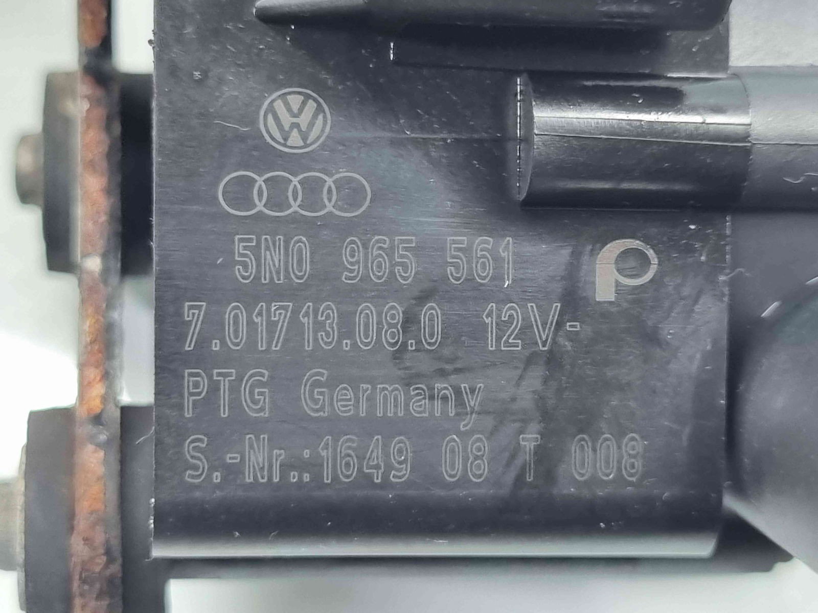 Pompa recirculare apa Volkswagen Passat B7 (362) [Fabr 2010-2014] 5N0965561 2.0 TDI CBAB 103KW / 140CP - imagine 2