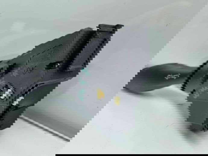  Maneta semnalizare  Ford Fiesta 6 [Fabr 2008-prezent] 8A6T-13335-BC