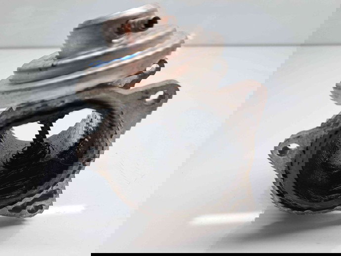 Supapa EGR  Volkswagen Golf 5 (1K1) [Fabr 2004-2008] 038129637D 1.9 TDI BXE 77KW / 105CP