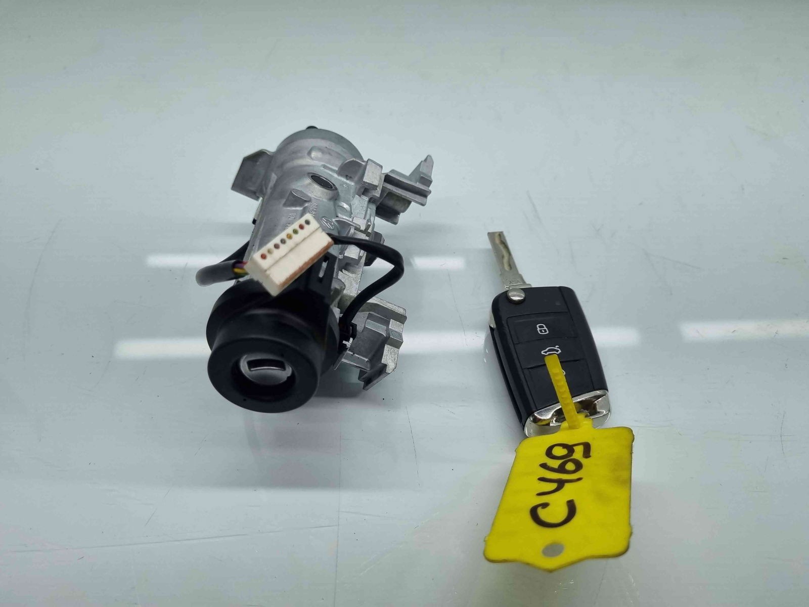 Contact cu cheie AUDI A3 Sportback (8VS, 8VM) [Fabr 2013-prezent] 5Q0905865 1.4 TSI CPTA103KW / 140CP - imagine 3