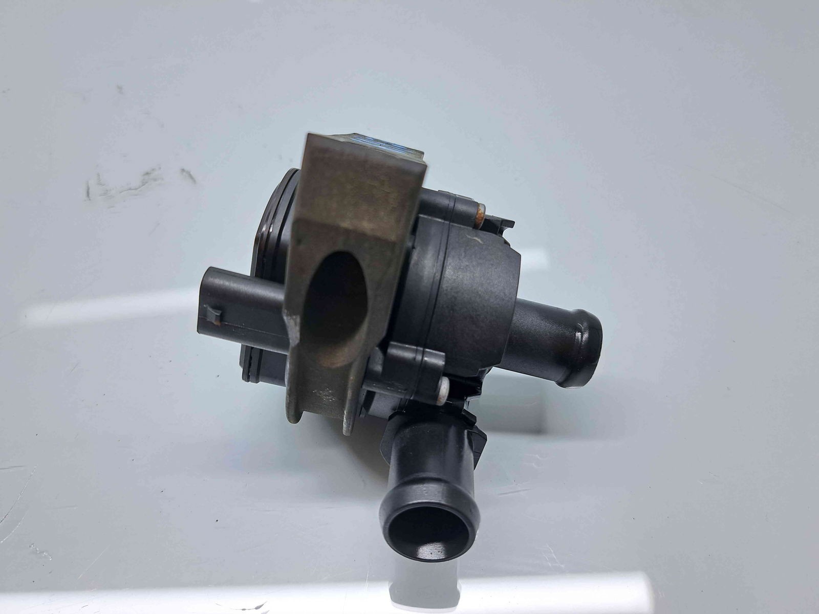 Pompa recirculare apa Seat Leon (5F1) [Fabr 2012-2018] 5G0965567A 1.4 TSI CPTA 103KW / 140CP - imagine 3