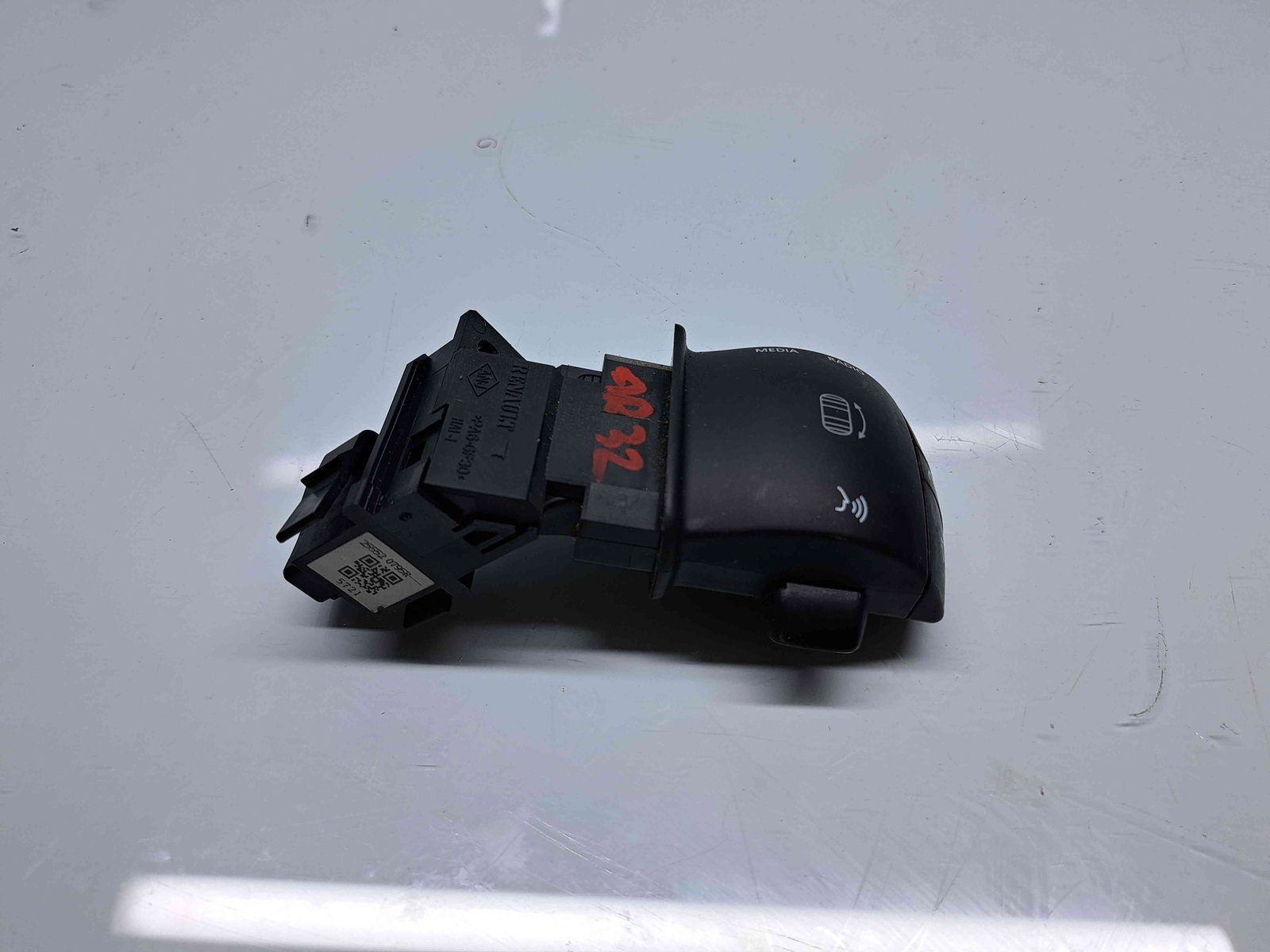 Comenzi volan Renault Megane 3 [Fabr 2008-2015] Facelift 255520795R - imagine 1