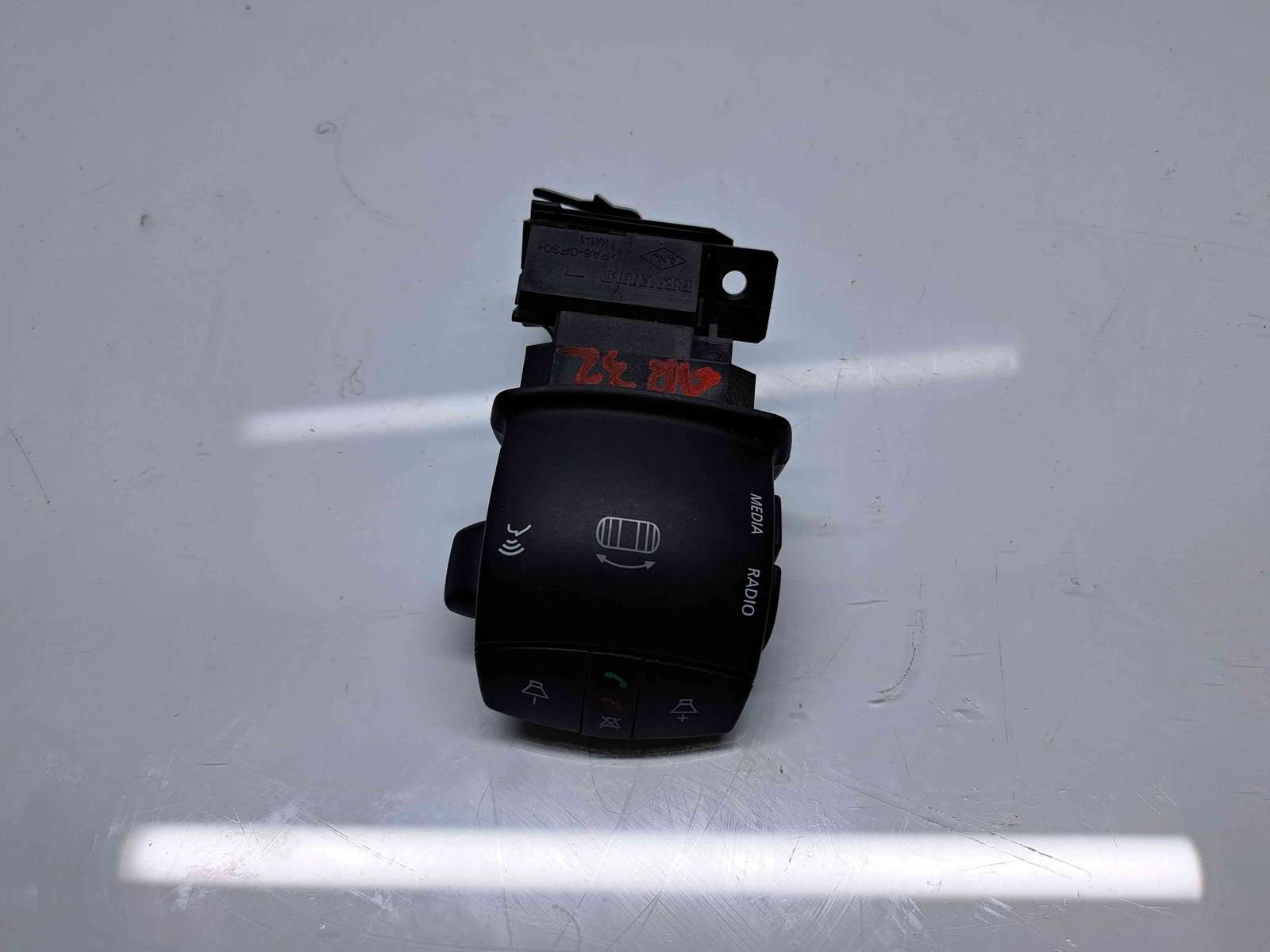 Comenzi volan Renault Megane 3 [Fabr 2008-2015] Facelift 255520795R - imagine 2