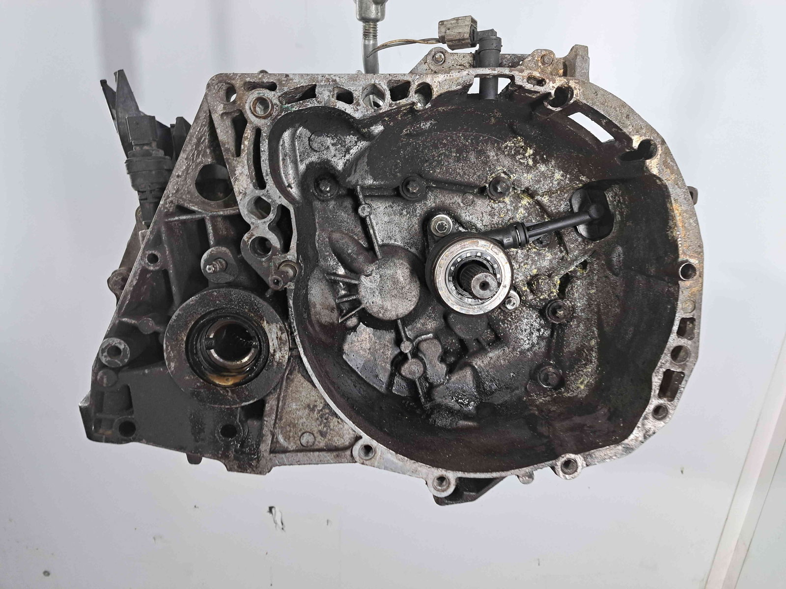 Cutie viteze manuala 5 trepte Dacia Logan (LS) [Fabr 2004-2012] 1.6 B K4M-F6 JR3-347 77KW / 105CP - imagine 1