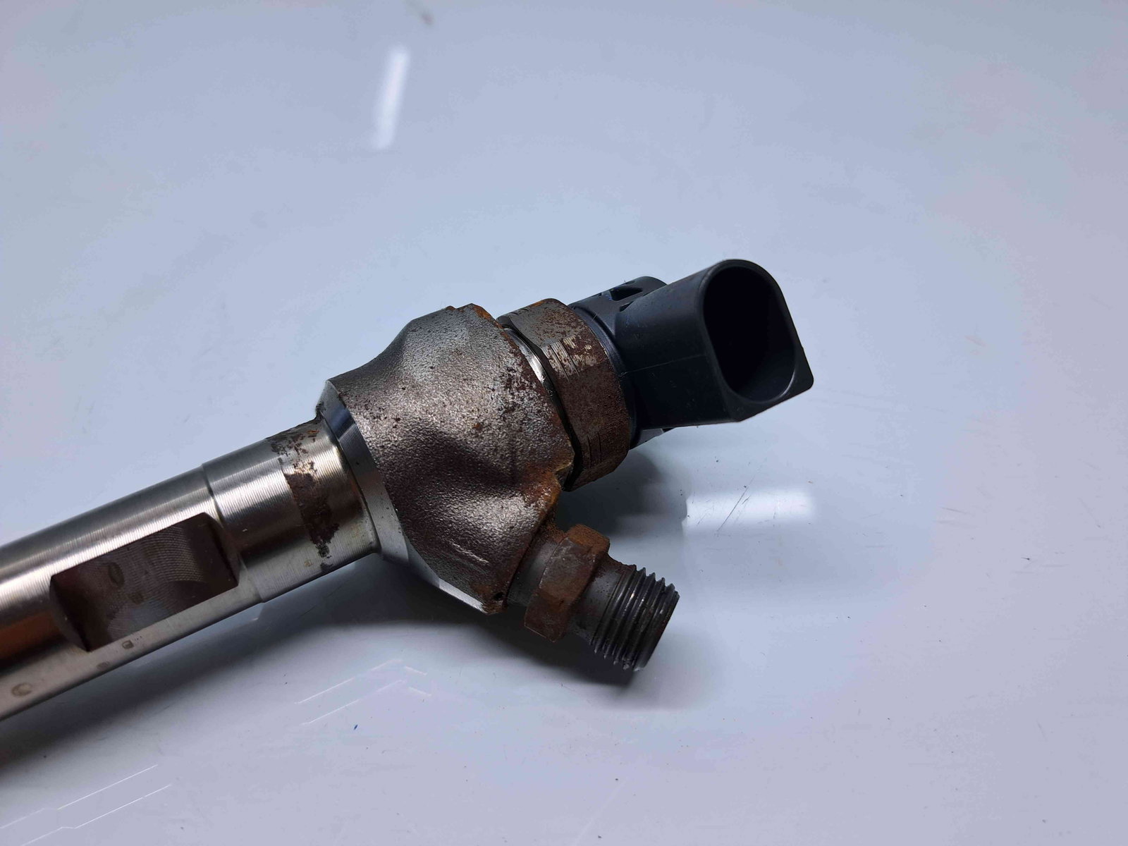 Injector Volkswagen Passat B8 Variant (3G5) [Fabr 2015-prezent] 04L130277AD 1.6 TDI DCXA 88KW / 120CP - imagine 2