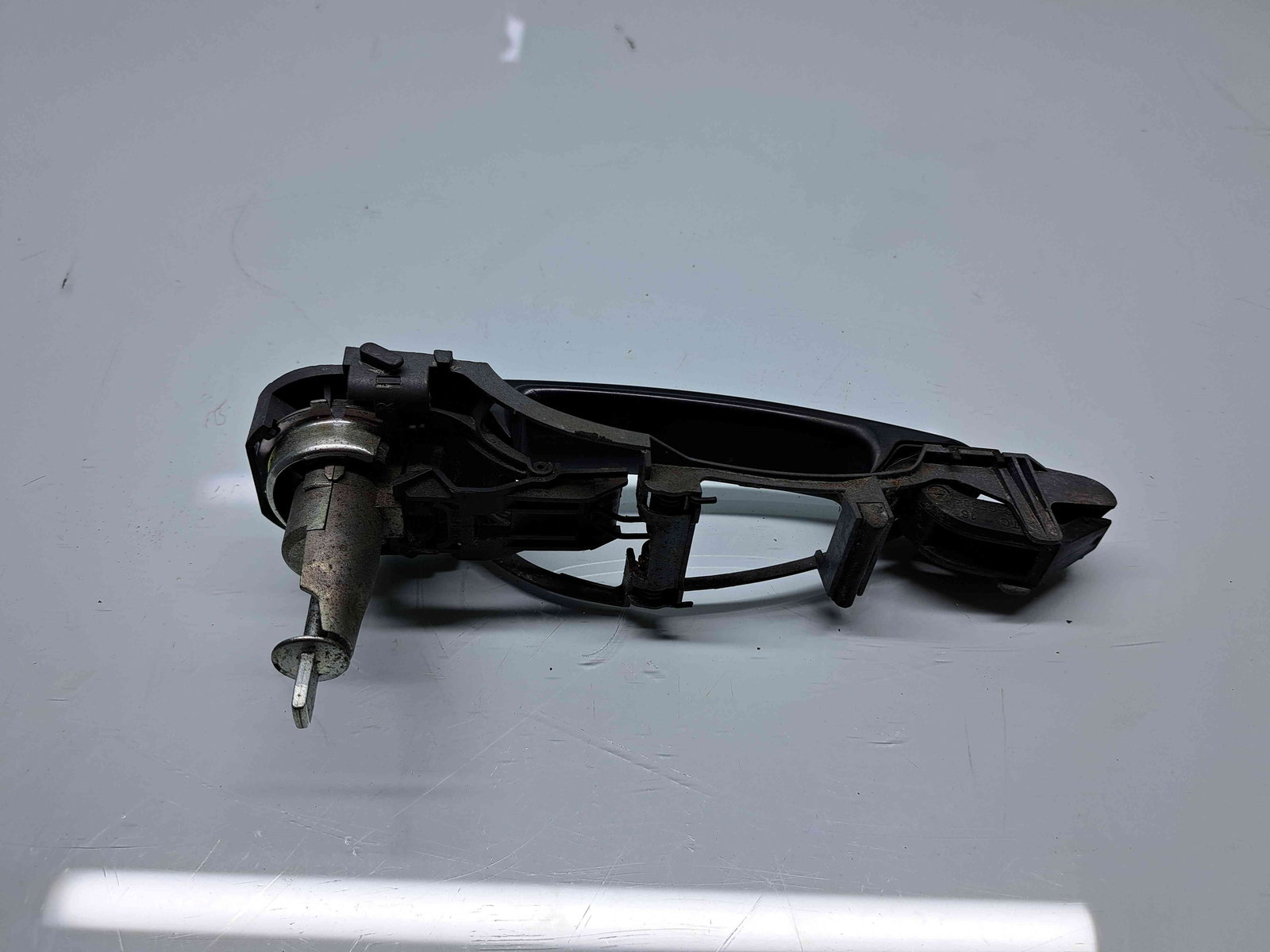 Maner usa stanga fata Skoda Octavia 2 Combi (1Z5) [Fabr 2004-2013] Facelift LF7W - imagine 2