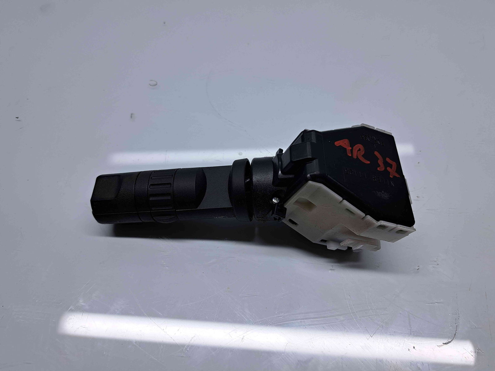 Maneta semnalizare Nissan Navara (D40) [Fabr 2005-2014] OEM - imagine 3