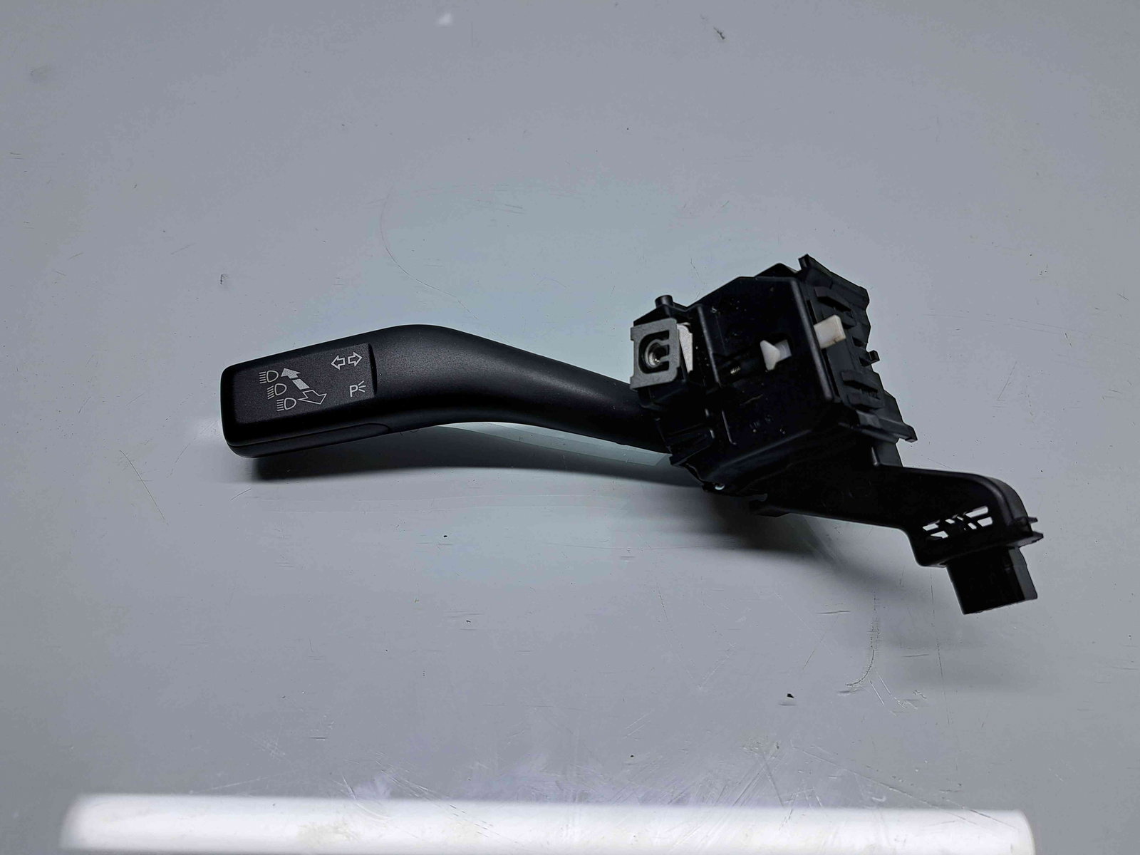 Maneta semnalizare Volkswagen Tiguan (5N) [Fabr 2007-2016] 1K0953513E - imagine 1