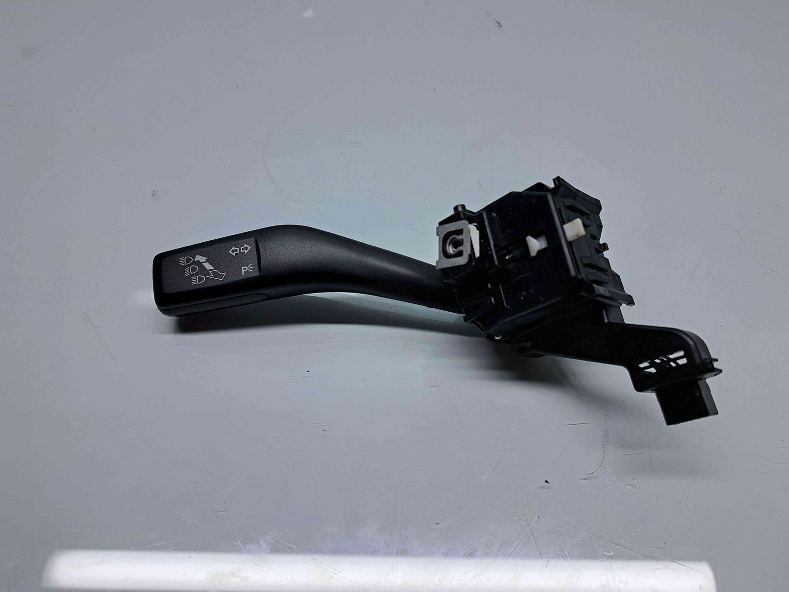 Maneta semnalizare Skoda Octavia 2 (1Z3) [Fabr 2004-2013] 1K0953513E