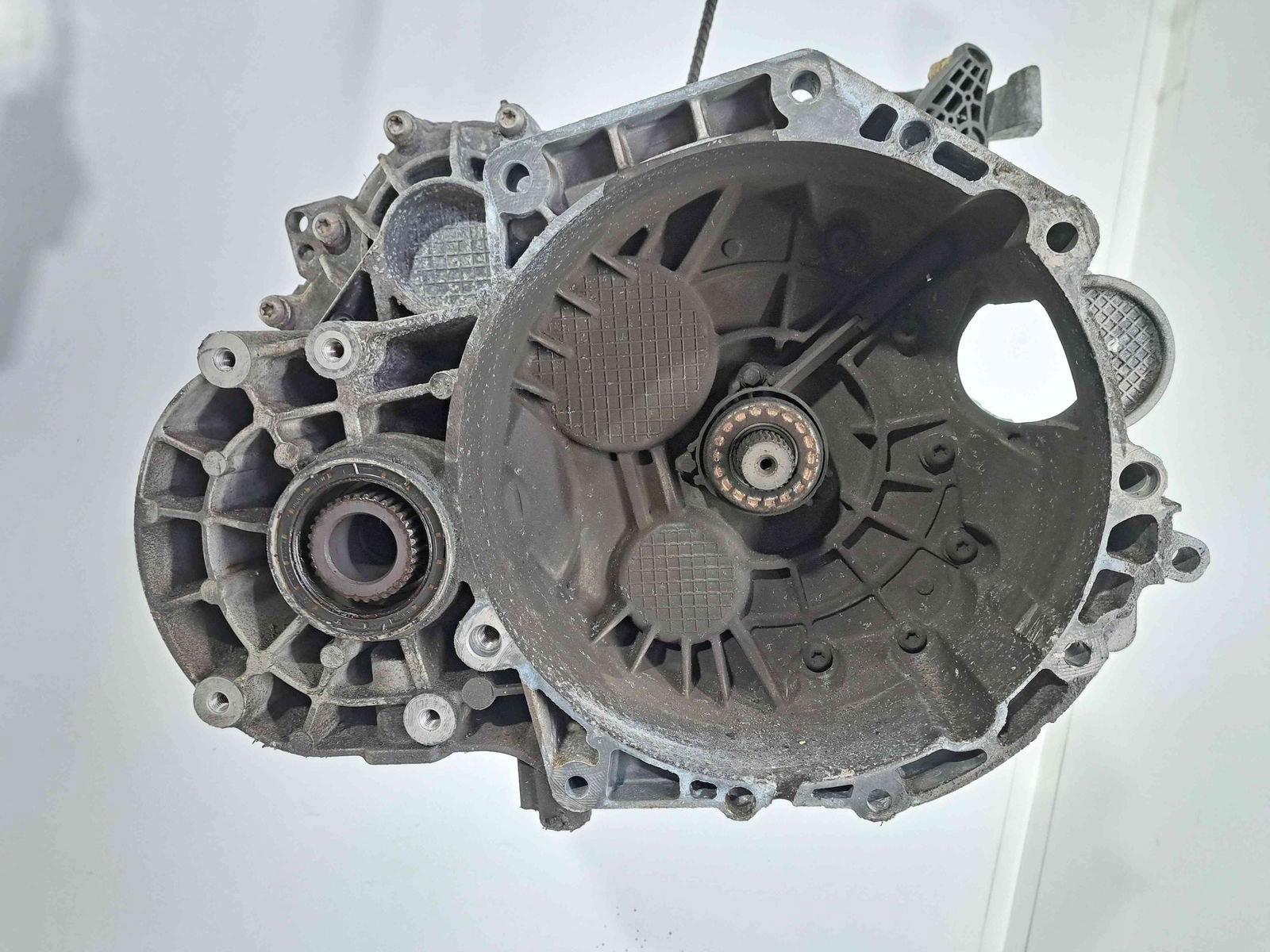 Cutie viteze manuala 6 trepte Volkswagen Passat B6 (3C2) [Fabr 2005-2010] 2.0 TDI CBAB KUG 103KW / 140CP - imagine 1