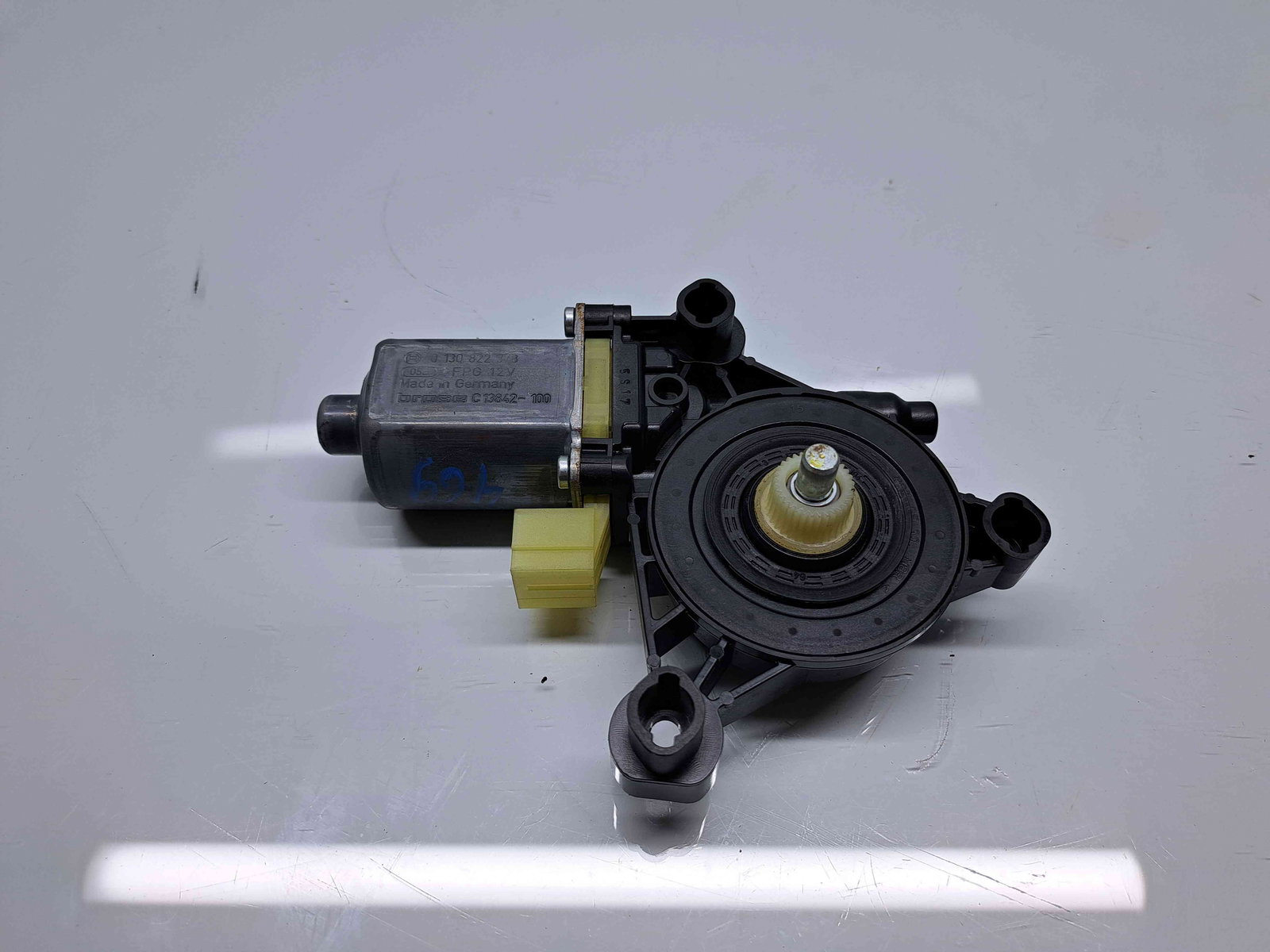 Motoras geam dreapta fata Volkswagen Golf 7 (5G) [Fabr 2014-prezent] 5Q0959802B - imagine 3