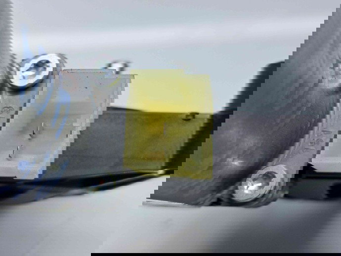 Motoras geam dreapta fata Volkswagen Golf 7 (5G) [Fabr 2014-prezent] 5Q0959802B