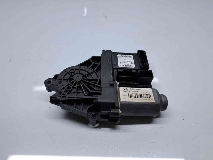 Motoras geam dreapta fata Skoda Octavia 2 Combi (1Z5) [Fabr 2004-2013] Facelift 1T0959701T / 5K0959793