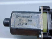 Motoras geam stanga fata Volkswagen Golf 7 (5G) [Fabr 2014-prezent] 5Q0959801B