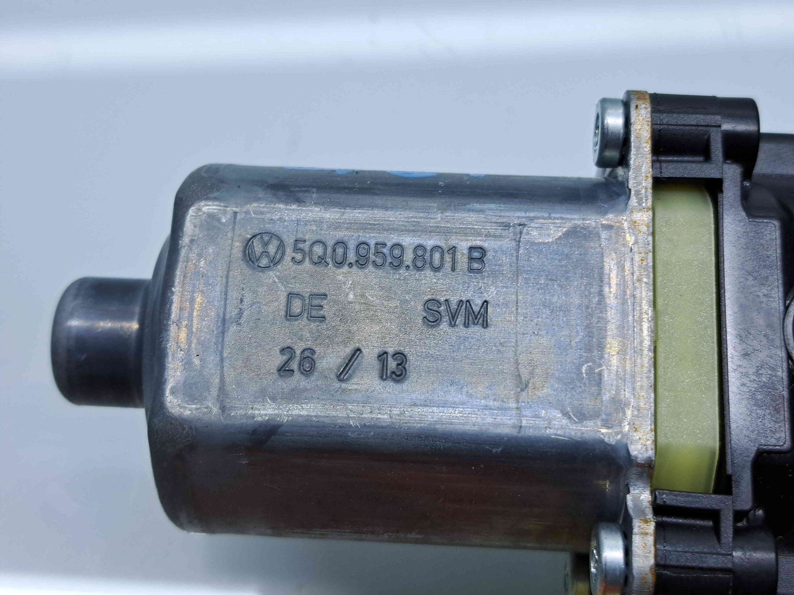 Motoras geam stanga fata Volkswagen Golf 7 (5G) [Fabr 2014-prezent] 5Q0959801B - imagine 2