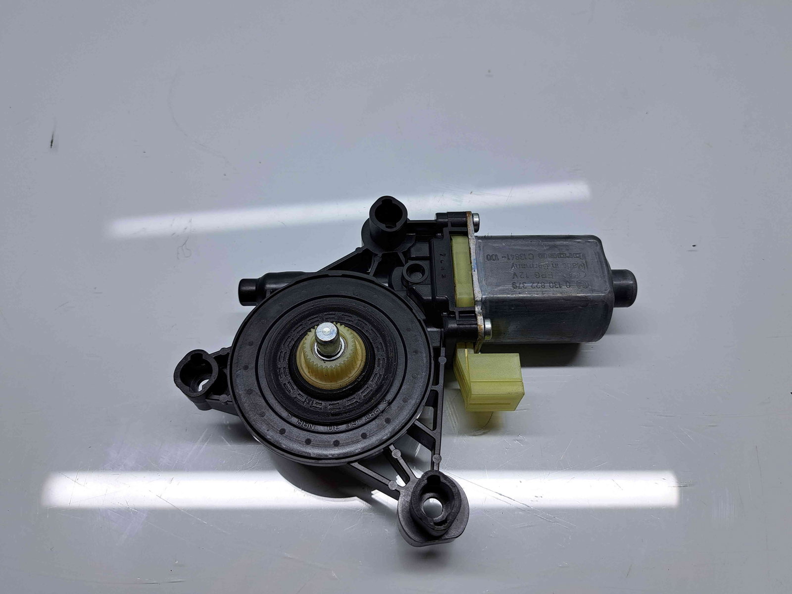 Motoras geam stanga fata Volkswagen Golf 7 (5G) [Fabr 2014-prezent] 5Q0959801B - imagine 3