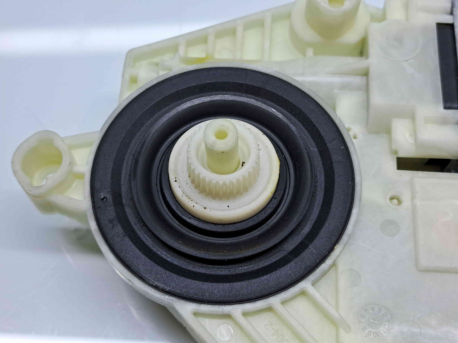 Motoras geam stanga spate Volkswagen Golf 7 (5G) [Fabr 2014-prezent] 5Q4959811A - imagine 2