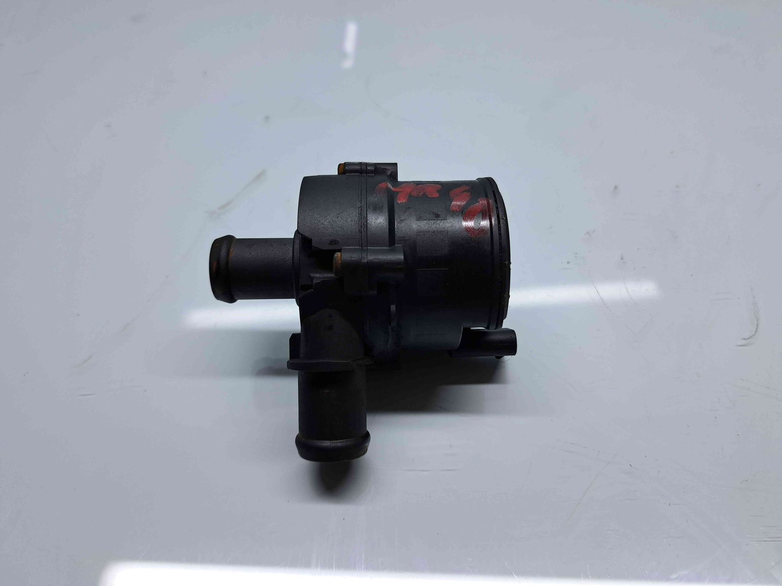 Pompa recirculare apa Skoda Octavia 3 Combi (5E5) [Fabr 2012-prezent] 5G0965561 2.0 TDI CRMB 110KW / 150CP - imagine 1