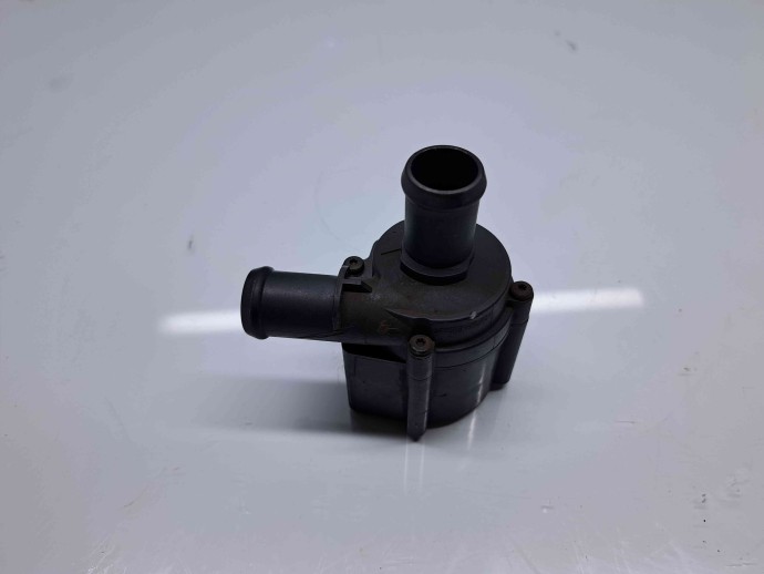 Pompa recirculare apa Volkswagen Passat B8 Variant (3G5) [Fabr 2015-prezent] 5Q0965561B 1.6 TDI DCXA 88KW / 120CP