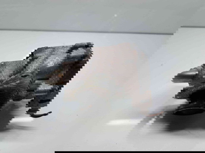 Supapa EGR Volkswagen Passat B8 Variant (3G5) [Fabr 2015-prezent] 04L131501R 1.6 TDI DCXA 88KW / 120CP