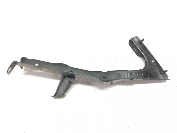 Suport aripa stanga fata 8T0821135G Audi A5 2.0 CAHA 2007-2015