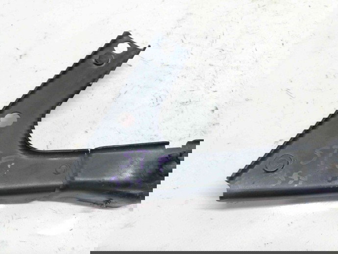 Suport aripa stanga fata 8T0821135G Audi A5 2.0 CAHA 2007-2015