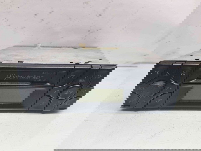  Radio CD Mercedes Clasa ML (W163) [Fabr 1998-2005] A2108200986