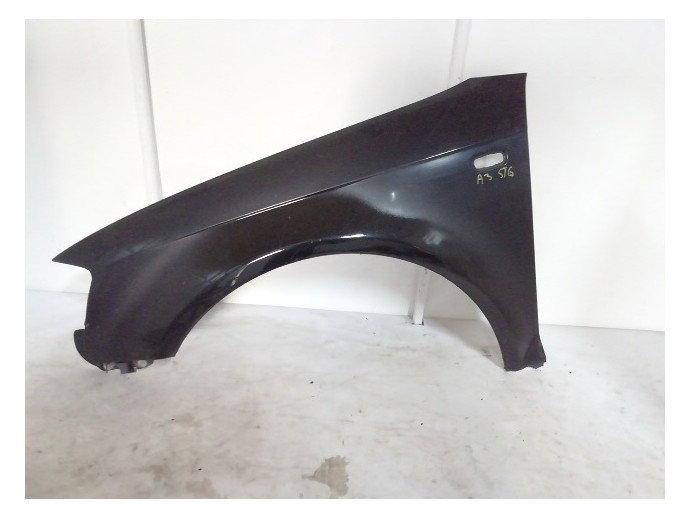 Aripa stanga fata Audi A3 Sportback 2.0 TDI BMN LZ9Y 2004-2013