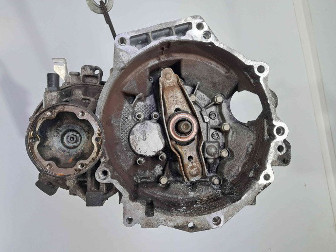 Cutie viteze manuala 5 trepte  Volkswagen Golf 6 (5K1) [Fabr 2009-2013] 1.6 TDI CAYCKFK 77KW / 105CP