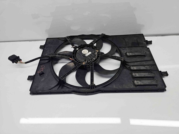 Electroventilator  Volkswagen Golf 7 (5G) [Fabr 2014-prezent] 5Q0121205AP 1.6 TDI DCZA 88KW / 120CP