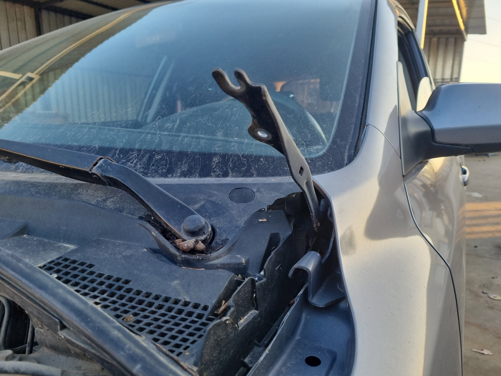 Set balamale capota Mazda 3 (BK) [Fabr 2003-2009] OEM - imagine 2