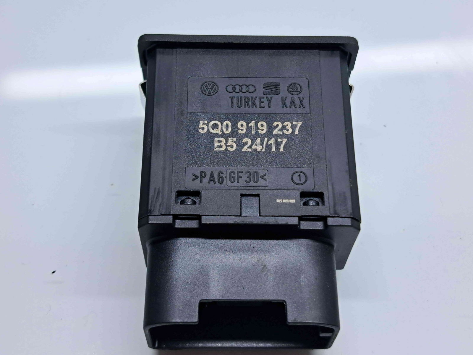 Buton ON/OFF airbag Volkswagen Passat B8 (3G2) [Fabr 2015-prezent] 5Q0919237 - imagine 2