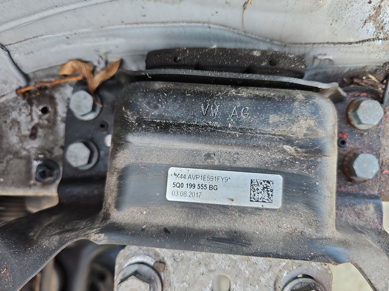 Tampon motor stanga Volkswagen Golf 7 (5G) [Fabr 2014-prezent] 5Q0199555BG 1.6 TDI DCZA 88KW / 120CP - imagine 2